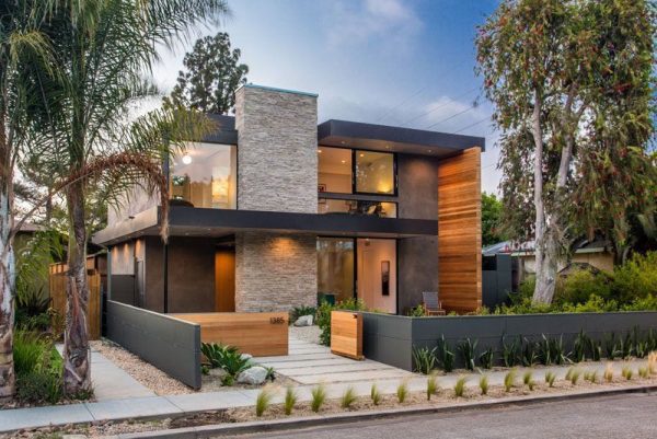 Double Storey Houses 220m